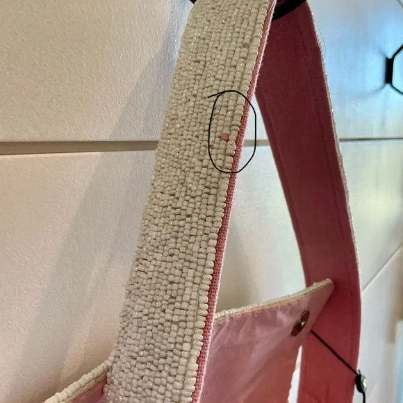 Viral Beaded Bag with Lemons - Picture 7 of 9